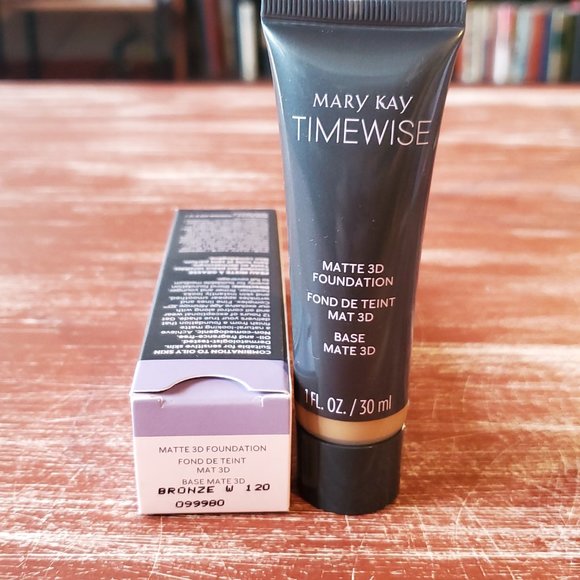 Bronze W 120 Matte 3D Foundation - Mary Kay - Picture 6 of 7